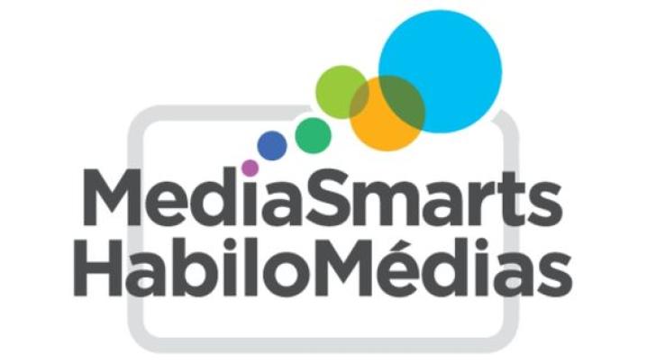 Media Smarts bilingual logo